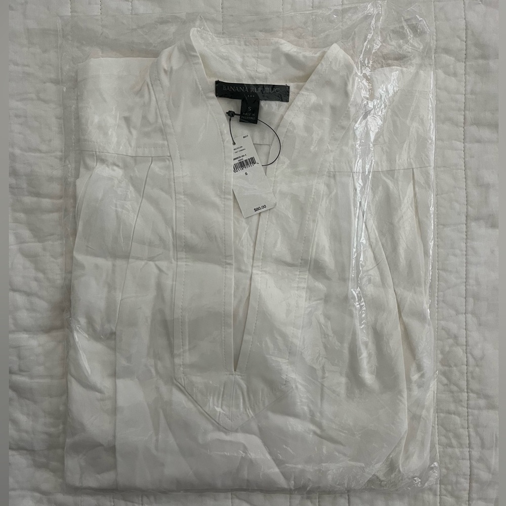 Banana Republic Bubble Hem White Poplin Long Sleeve Size S